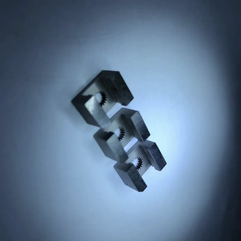 Engrenages de traitement de fil lent à fil fin de 0,05 mm